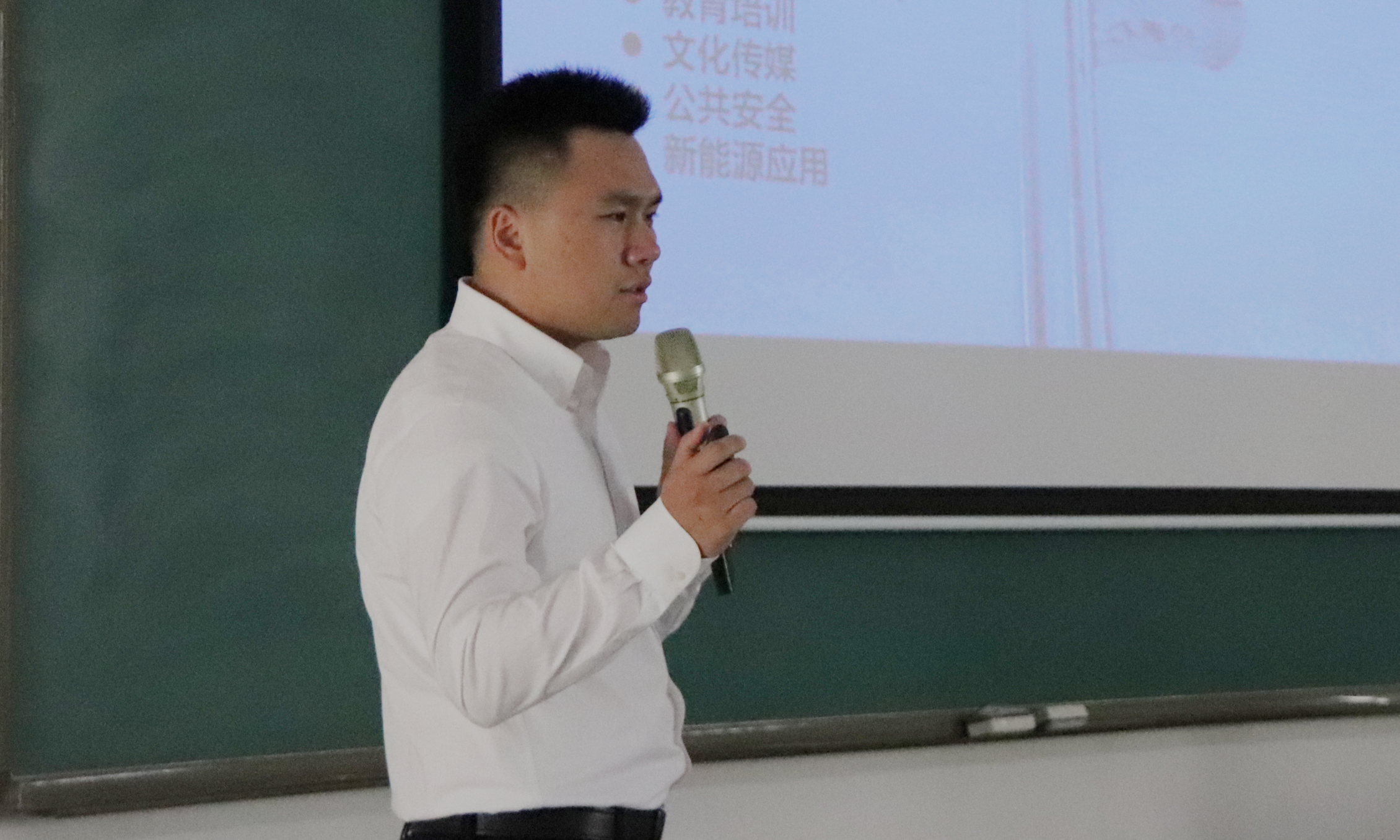 hahabet�ǳ��󺣹ٷ���վ-�����������ͷ