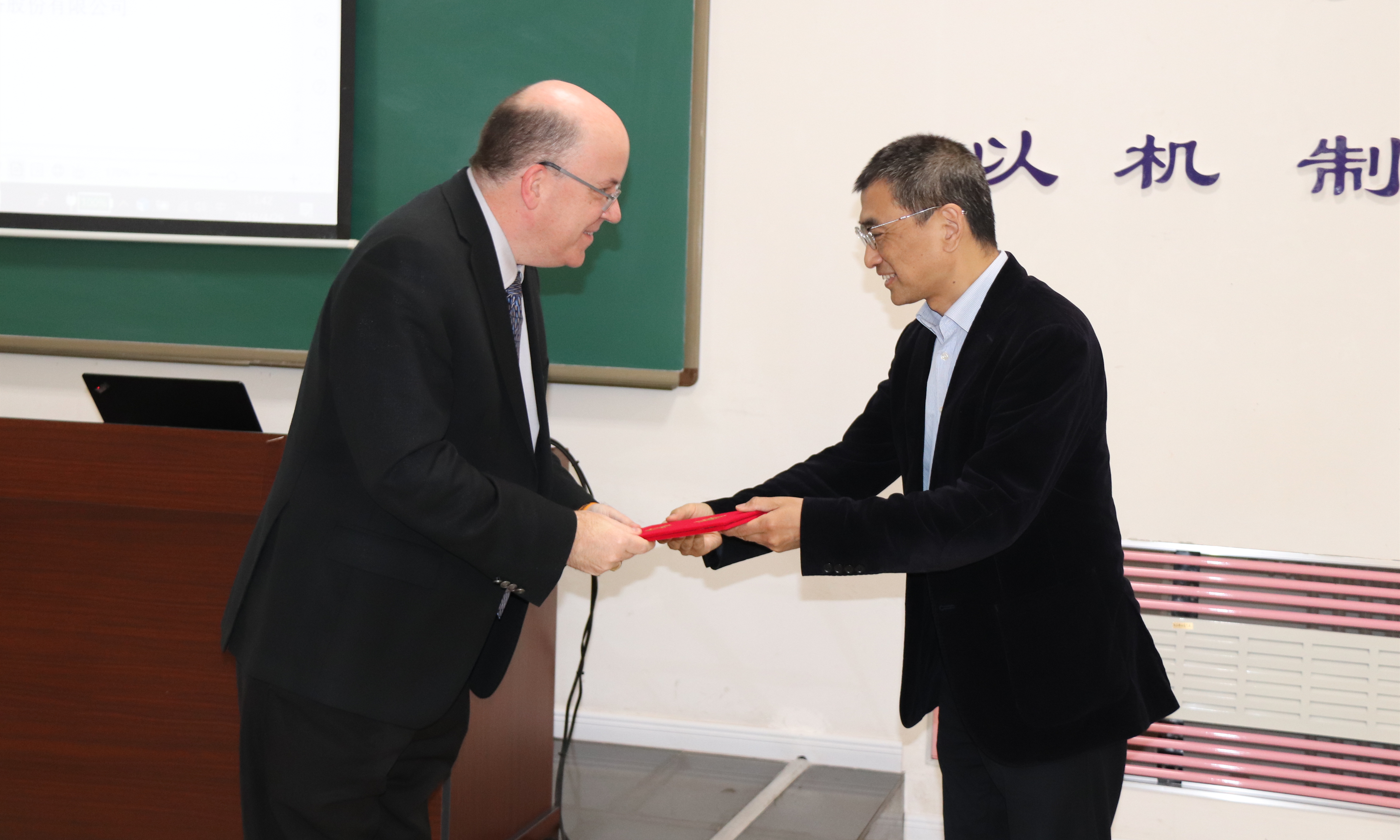 hahabet�ǳ��󺣹ٷ���վ-�����������ͷ