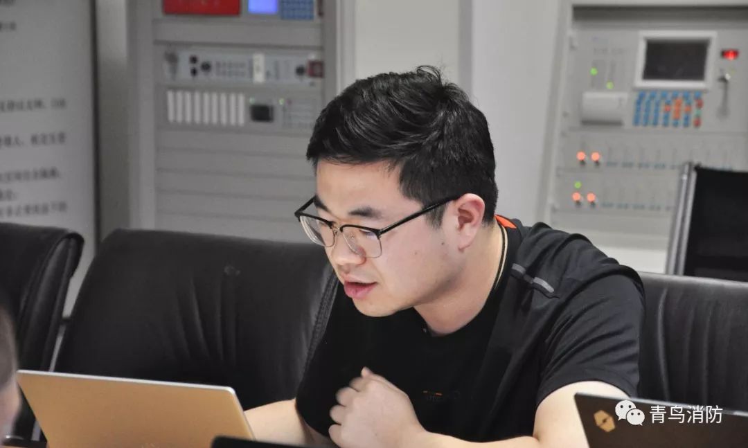 hahabet�ǳ��󺣹ٷ���վ-�����������ͷ