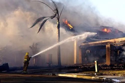 hahabet�ǳ��󺣹ٷ���վ-�����������ͷ